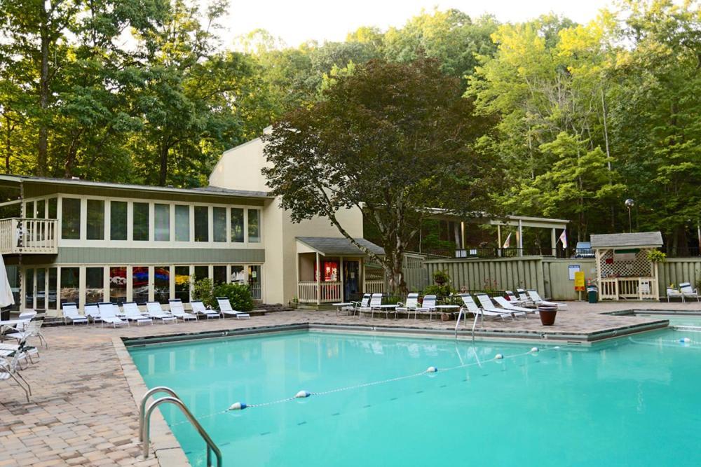Daya, Hot Tub, Pool Table, 1089 Of Free Attraction Tickets For Each Paid Day, Dollywood And More! Гетлинбург Стая снимка