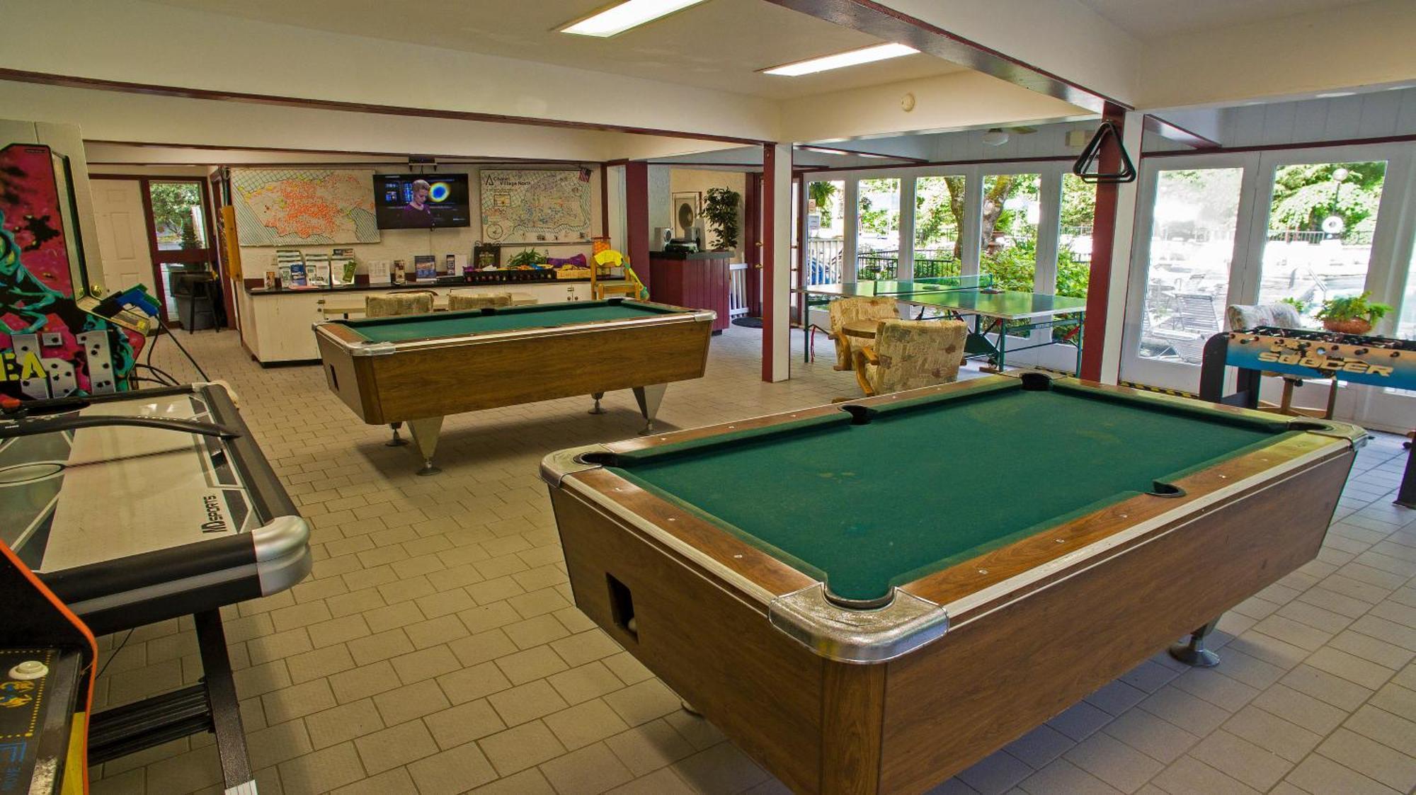 Daya, Hot Tub, Pool Table, 1089 Of Free Attraction Tickets For Each Paid Day, Dollywood And More! Гетлинбург Стая снимка